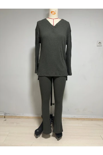 V Yaka Uzun Kol Pijama Takım